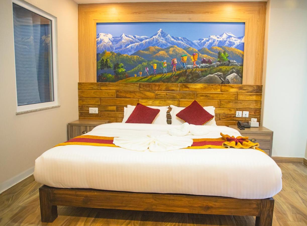 Hotel Pushkar Pokhara Eksteriør billede