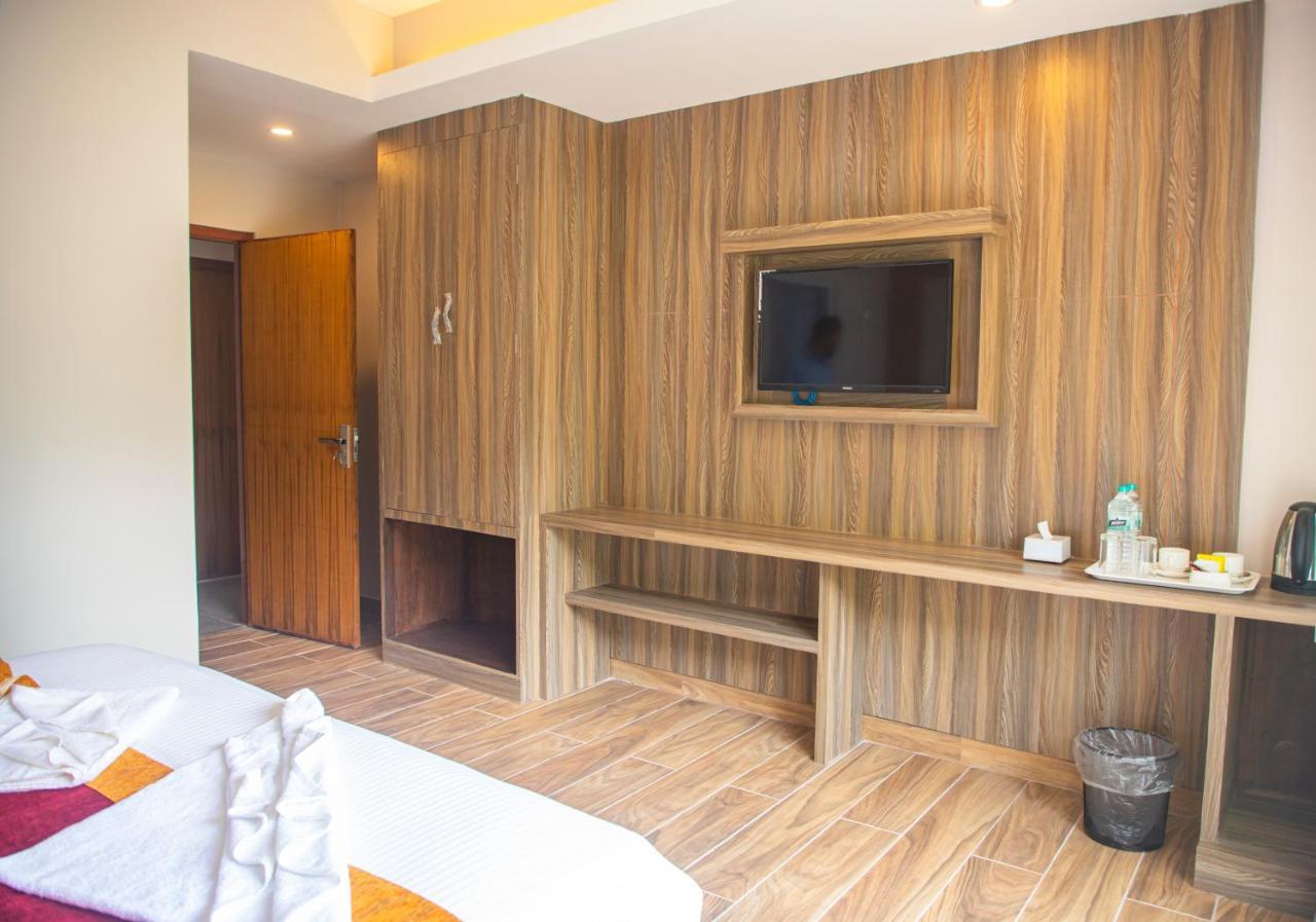 Hotel Pushkar Pokhara Eksteriør billede