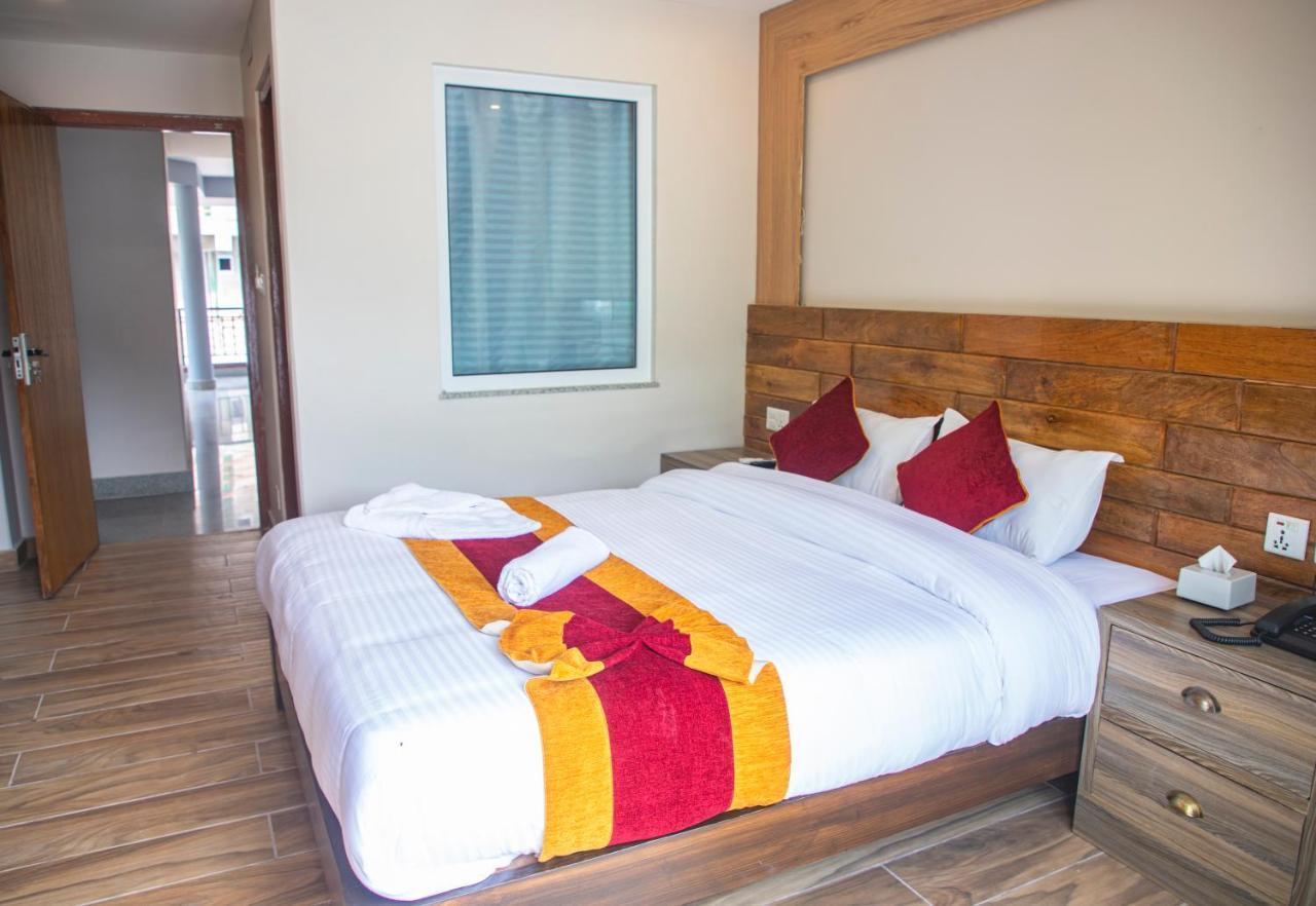 Hotel Pushkar Pokhara Eksteriør billede
