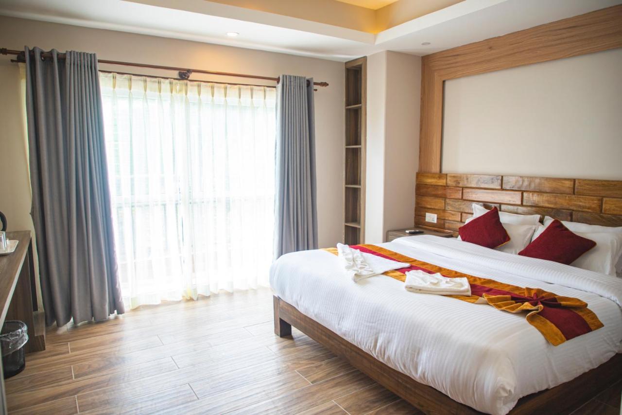 Hotel Pushkar Pokhara Eksteriør billede
