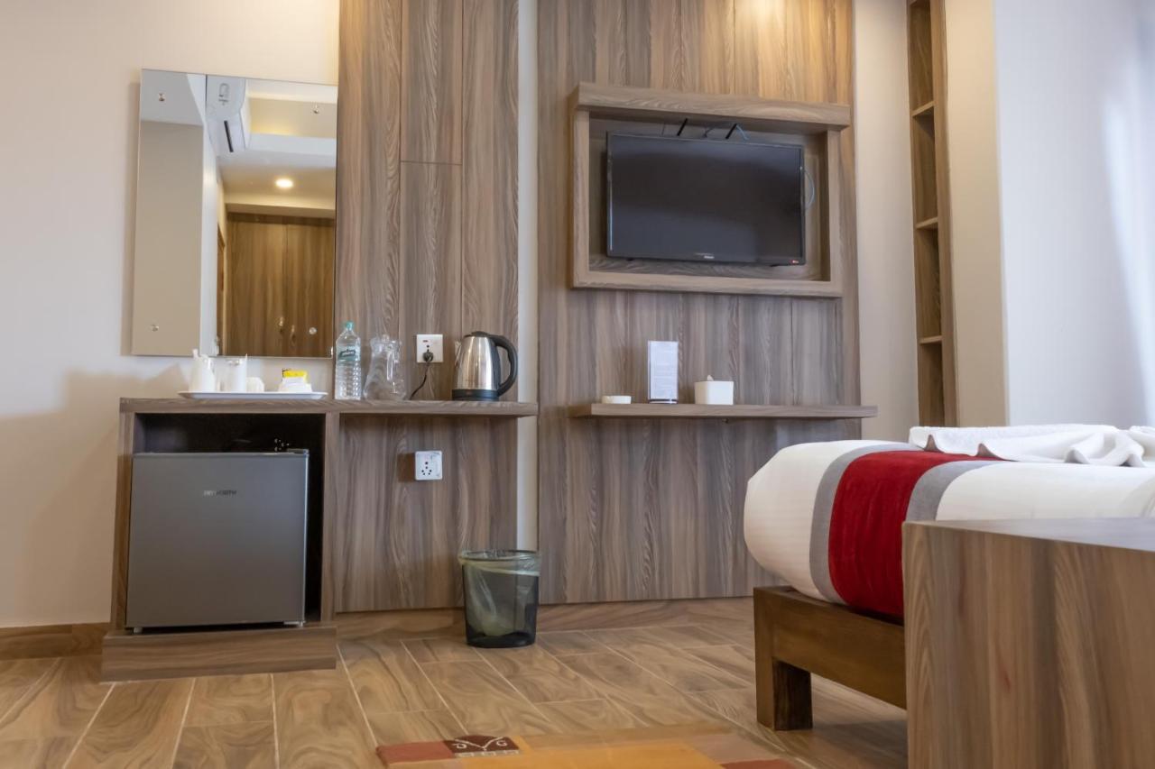 Hotel Pushkar Pokhara Eksteriør billede