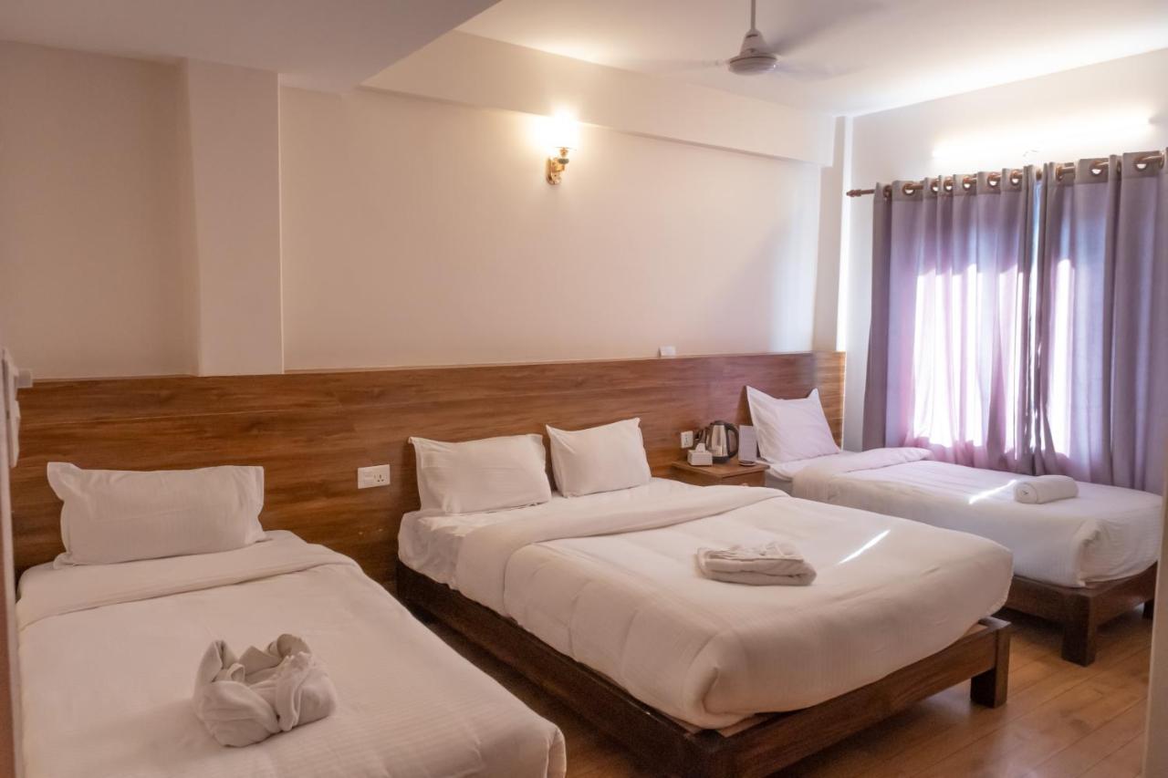 Hotel Pushkar Pokhara Eksteriør billede